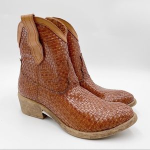 Matisse Garth Woven Leather Ankle Boots SAMPLE